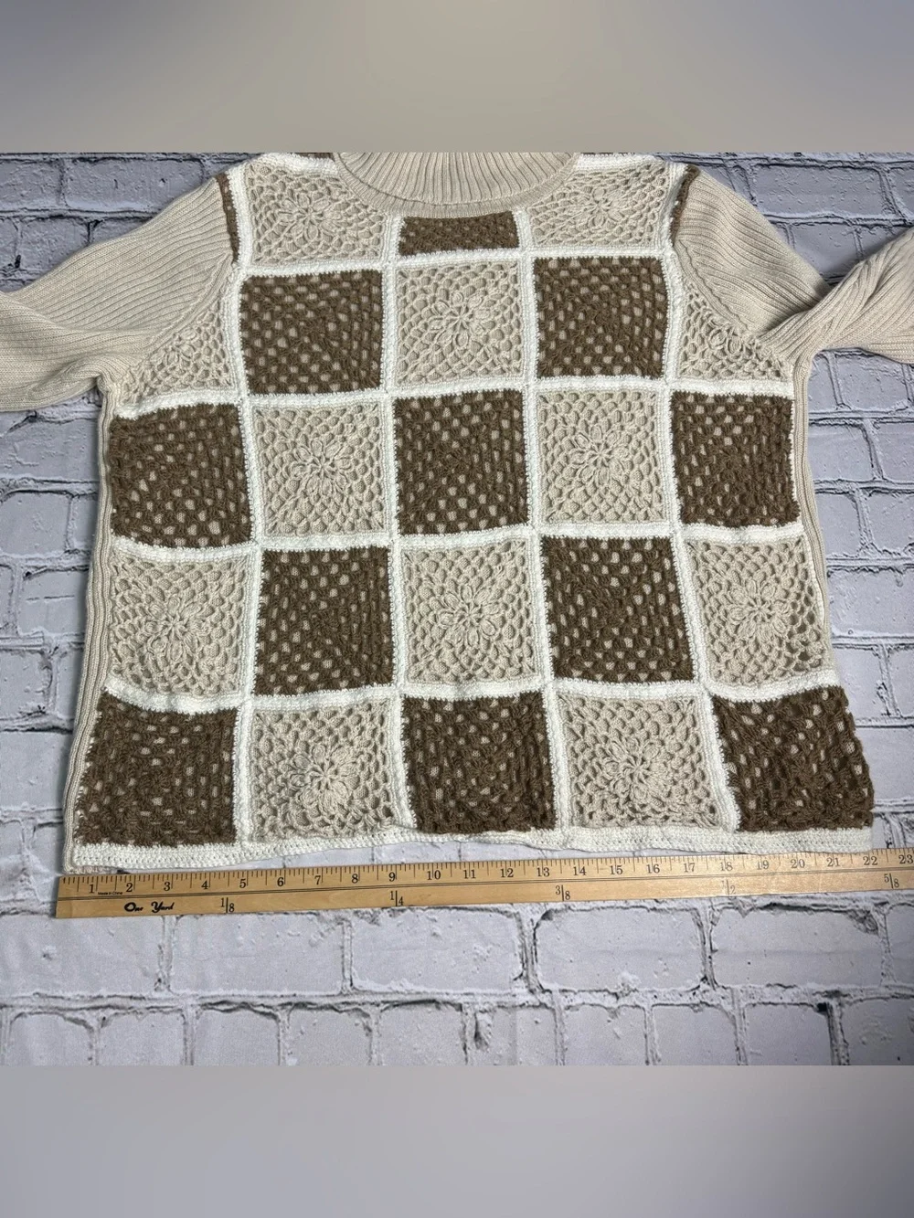 Vtg Y2K Villager Liz Claiborne Cream Brown Crochet Patchwork Turtleneck Sweater